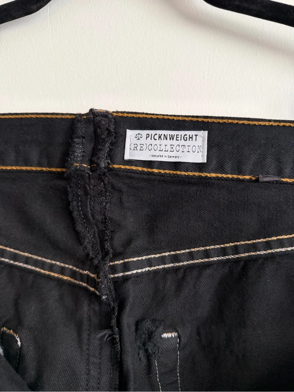 Black Distressed Denim Skirt Levi’s